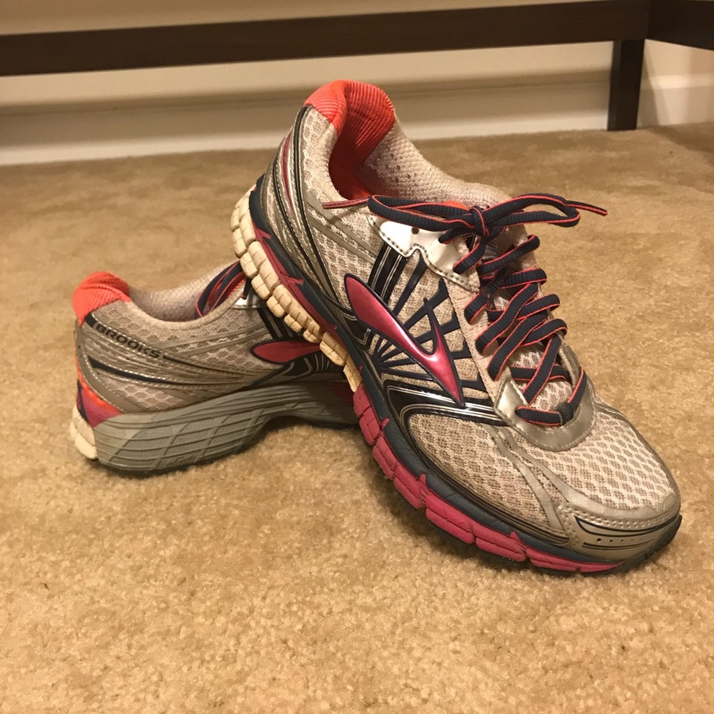 Women’s Brooks Running Shoes